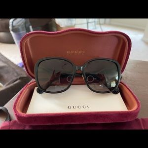 Black Gucci Oversized Sunglasses